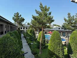 Club Hotel 777
