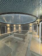 Club Hotel 777