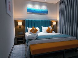 Club Hotel 777