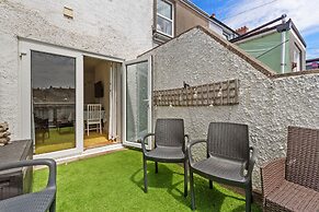 The Pennines - Close to Town Beach and Shops