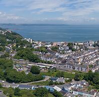 The Pennines - Close to Town Beach and Shops