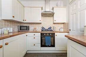 The Pennines - Close to Town Beach and Shops