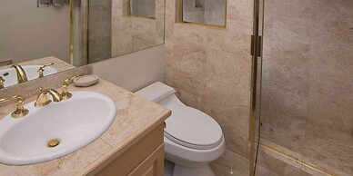 Vail Village 3 Bedroom Condo - Walk to Gondola One!