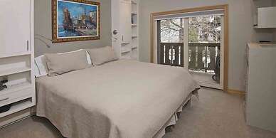 Vail Village 3 Bedroom Condo - Walk to Gondola One!