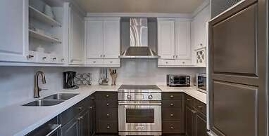 Vail Village 3 Bedroom Condo - Walk to Gondola One!