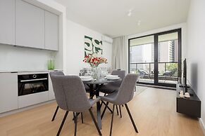 Elegant City Center by Renters Prestige