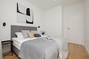 Elegant City Center by Renters Prestige