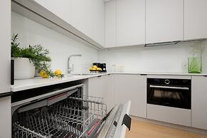 Elegant City Center by Renters Prestige