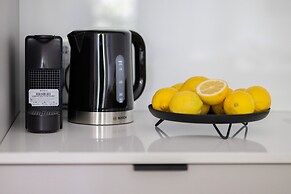 Elegant City Center by Renters Prestige