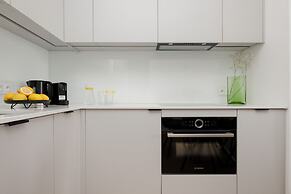 Elegant City Center by Renters Prestige