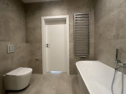 City Center&parking by Renters Prestige