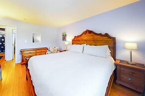 North Vail 2 Bedroom Condo Along Shuttle Route to Slopes!