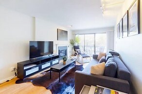 North Vail 2 Bedroom Condo Along Shuttle Route to Slopes!