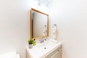 Sandstone Neighborhood 2 Bedroom Condo - Along Shuttle Route!