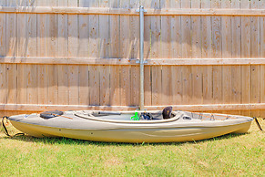 Pet-friendly Elgin Retreat w/ Patio, Grill & Yard!