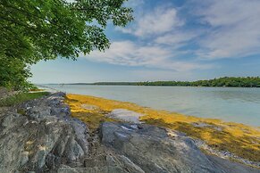 Quiet Freeport Home on Casco Bay w/ Fire Pit