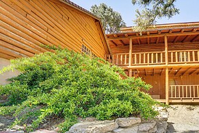 Pine Mountain Club Log Cabin w/ Resort Amenities!