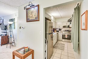 Pool & Beach Access: Lovely Mary Esther Condo!