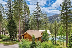Tennis Courts & Deck: Tahoe Home Near Lake & Lifts