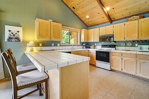 Tennis Courts & Deck: Tahoe Home Near Lake & Lifts