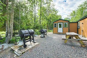 Harrington Cabin w/ Grills - Near Beaches & Hiking