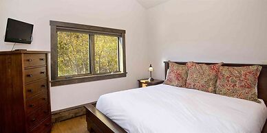 Potato Patch Luxury 4 Bedroom Townhome - Vail Point