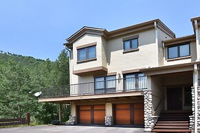 Potato Patch Luxury 4 Bedroom Townhome - Vail Point