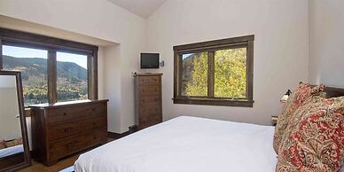 Potato Patch Luxury 4 Bedroom Townhome - Vail Point