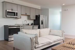 Boardwalk Hotel on Lake Anna by Kasa