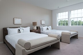 Boardwalk Hotel on Lake Anna by Kasa