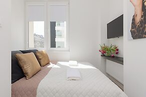 City Center Apartment by Renters