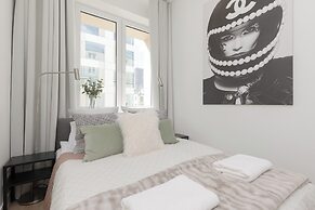 City Center Apartment by Renters