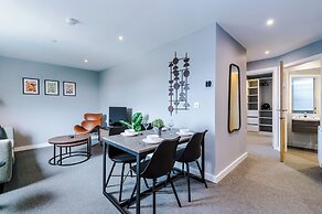 Hilltop Serviced Apartments-Sheffield