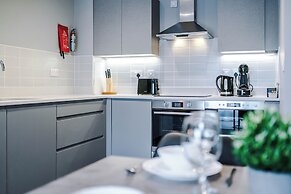 Hilltop Serviced Apartments-Sheffield