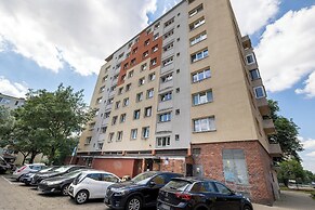 Szczecin Apartment for 4 by Renters