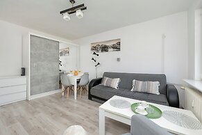 Szczecin Apartment for 4 by Renters