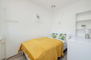 Szczecin Apartment for 4 by Renters