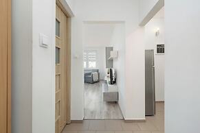 Szczecin Apartment for 4 by Renters
