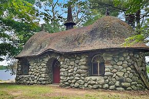 Kona - Hobbit House