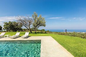 Villa O2 - With Private Heated Pool
