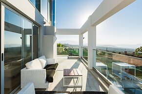 Villa O2 - With Private Heated Pool