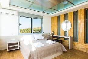 Villa O2 - With Private Heated Pool