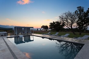 Villa O2 - With Private Heated Pool