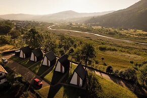 RECONNECT GLAMPING