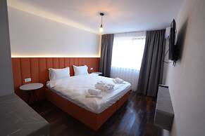 Biond Hotel
