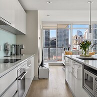 DT Upscale Corner Unit Tower Views Free Parking
