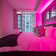 DT Upscale Corner Unit Tower Views Free Parking