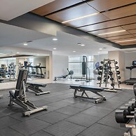 DT Upscale Corner Unit Tower Views Free Parking