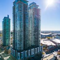 DT Upscale Corner Unit Tower Views Free Parking