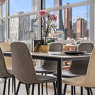 DT Upscale Corner Unit Tower Views Free Parking